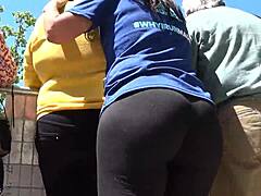 Hidden buttocks reveal in HD video