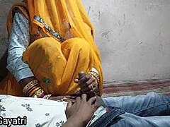 Indisk analsex på landet med bedårende landsbyporno