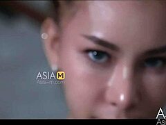 Une vidéo porno asiatique montre une boxeuse se faisant baiser le visage et dominée dans diverses positions sexuelles