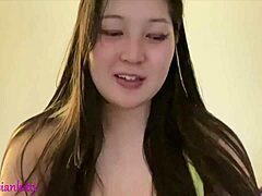 Asian babe gives a sensual blowjob in this amateur video