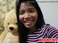 Heather Deep, tehotná thajská teenagerka, vášnivo fajčí a prehltne sperma