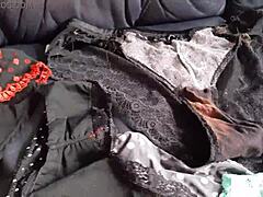 الجزء الثاني من الإنتهاء على ملابس زوجتي الداخلية مع مهبلي السمين
