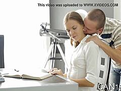Um casal maduro faz sexo intenso em um vídeo pornô amador