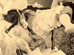 Дарк Лантерн Ентертајнмент представља старински лезбејски филм са длакавим вагинама и зрелим мушкарцима