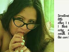 Латиноамериканка-любительница наслаждается глотанием спермы с горячим молочным завтраком