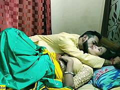 Une femme indienne excitée se fait baiser le vagin et le cul par un agent immobilier dans une vidéo torride