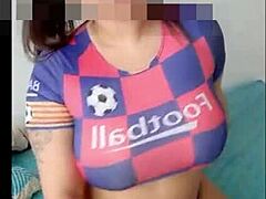 Wet pussy Latina teen masturbates on webcam for boyfriend's pleasure