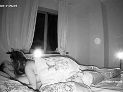 Visão nocturna voyeurística: sexo apaixonado