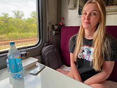 Алина Рай, жена на обръсната си вагина, се разгорява с непознат в влака