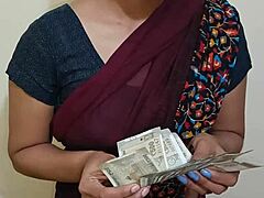 Szexi hindi szobalány punciját egy dögös lakástulajdonos dugja HD videóban