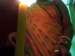 Elektriker erfüllt Wunsch der indischen Bhabhi bei heißer Begegnung