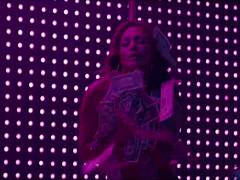 Jennifer Lopez forførende striptease for Wesley Snipes